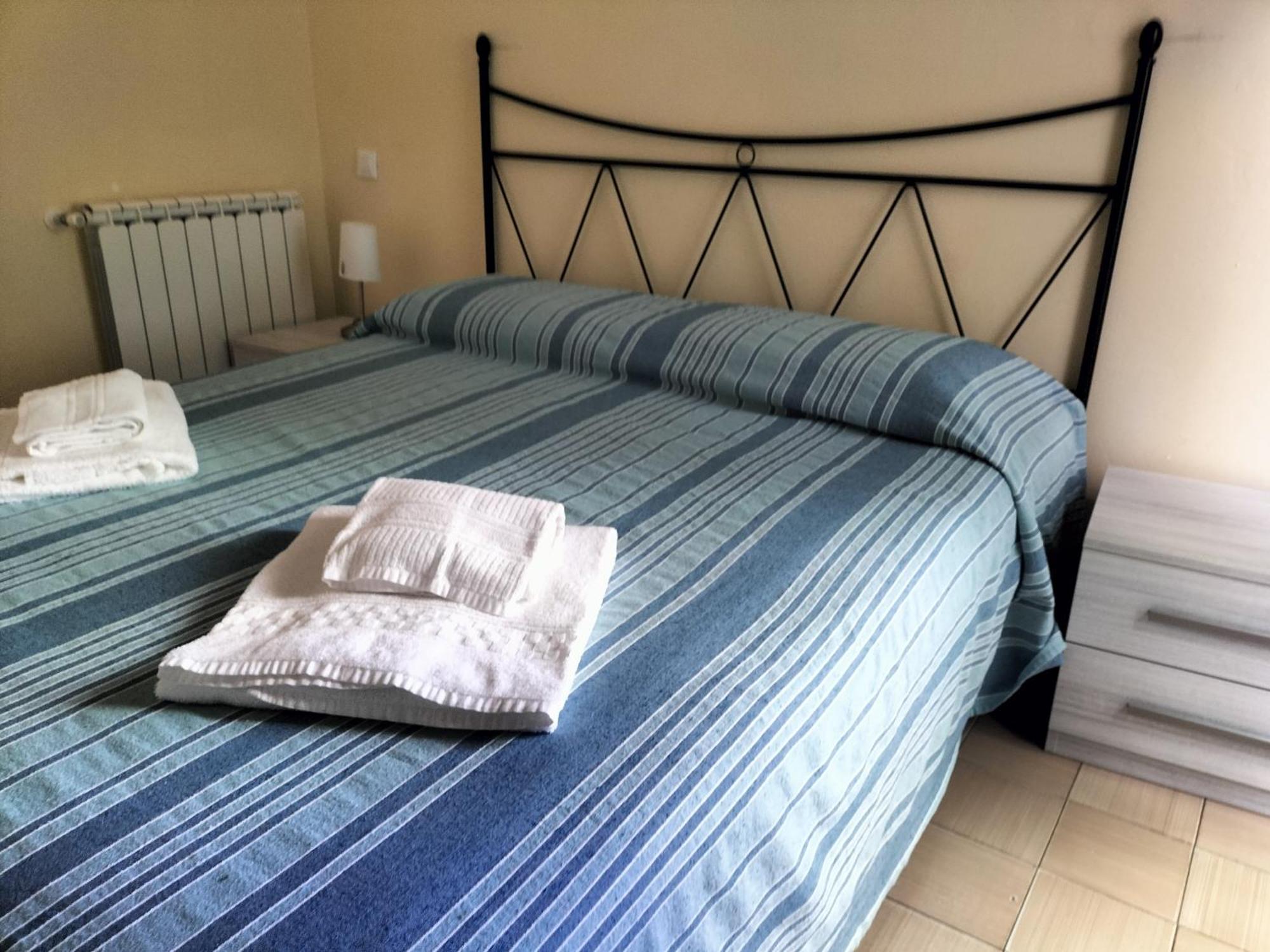 Mae'S Apartment 蒙特罗索阿尔马雷 外观 照片